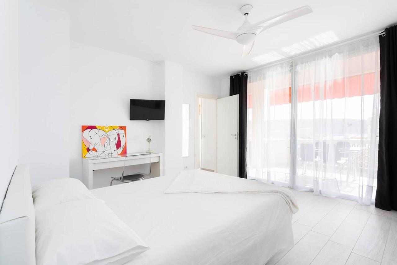 The White Heart House - Attic Sea View Apartment Los Cristianos  Exterior photo